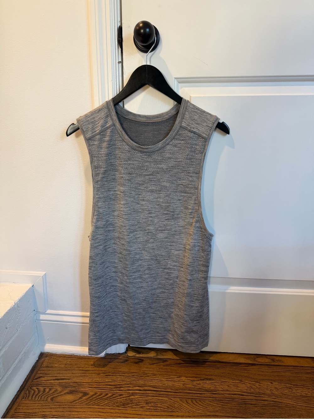 lululemon athletica Men's Grey Sleeveless Performance Tank